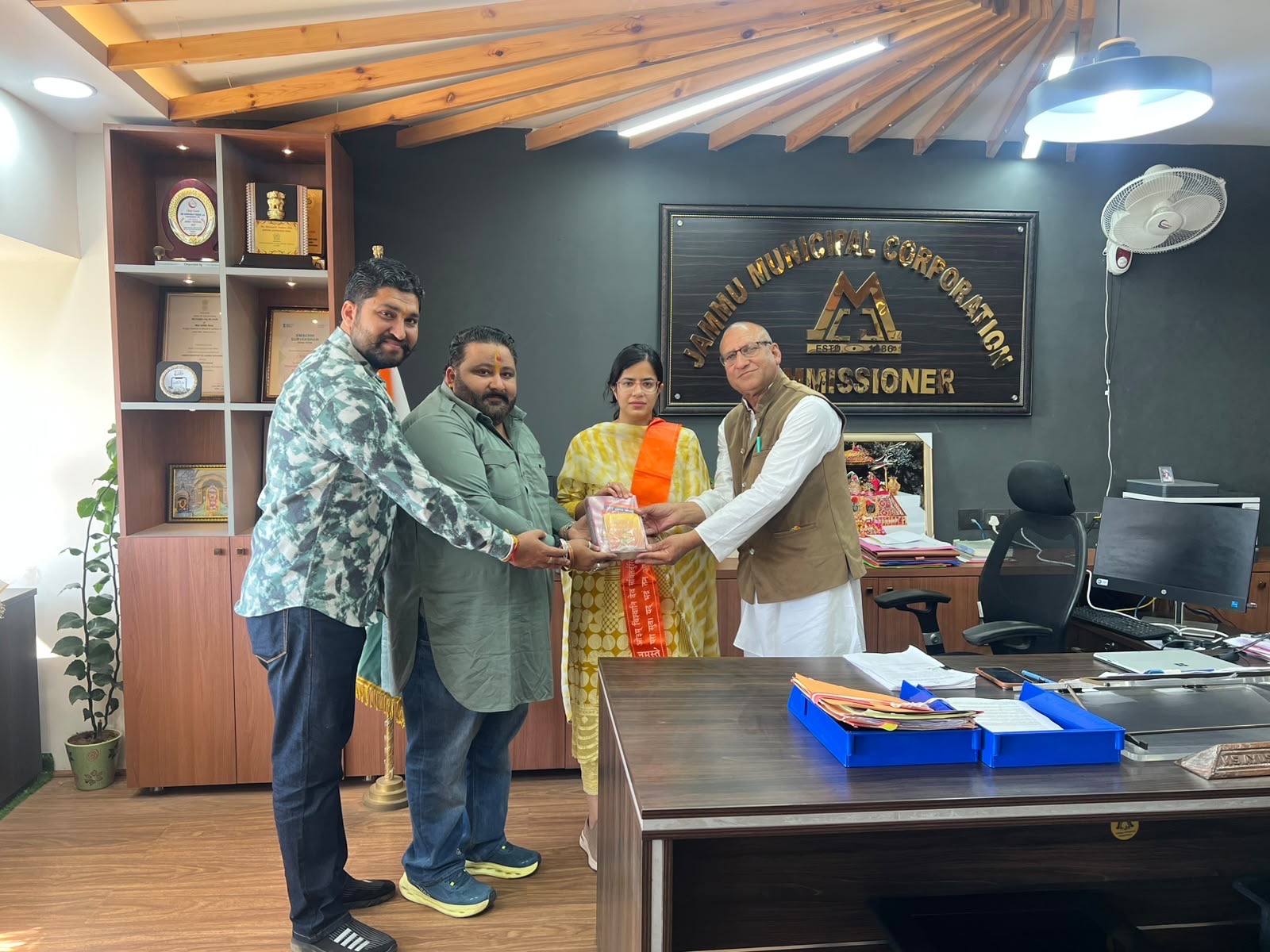 Chandan Datta meets JMC Commissioner