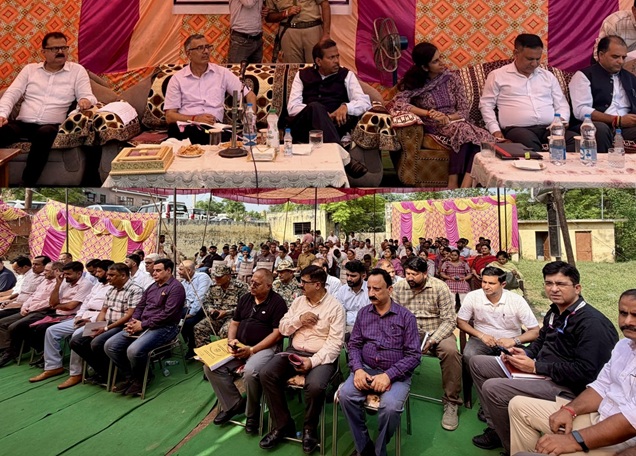 Anil Kumar Singh visits border villages Bobiya, Gajnal under Vibrant Village Programme Phase-II