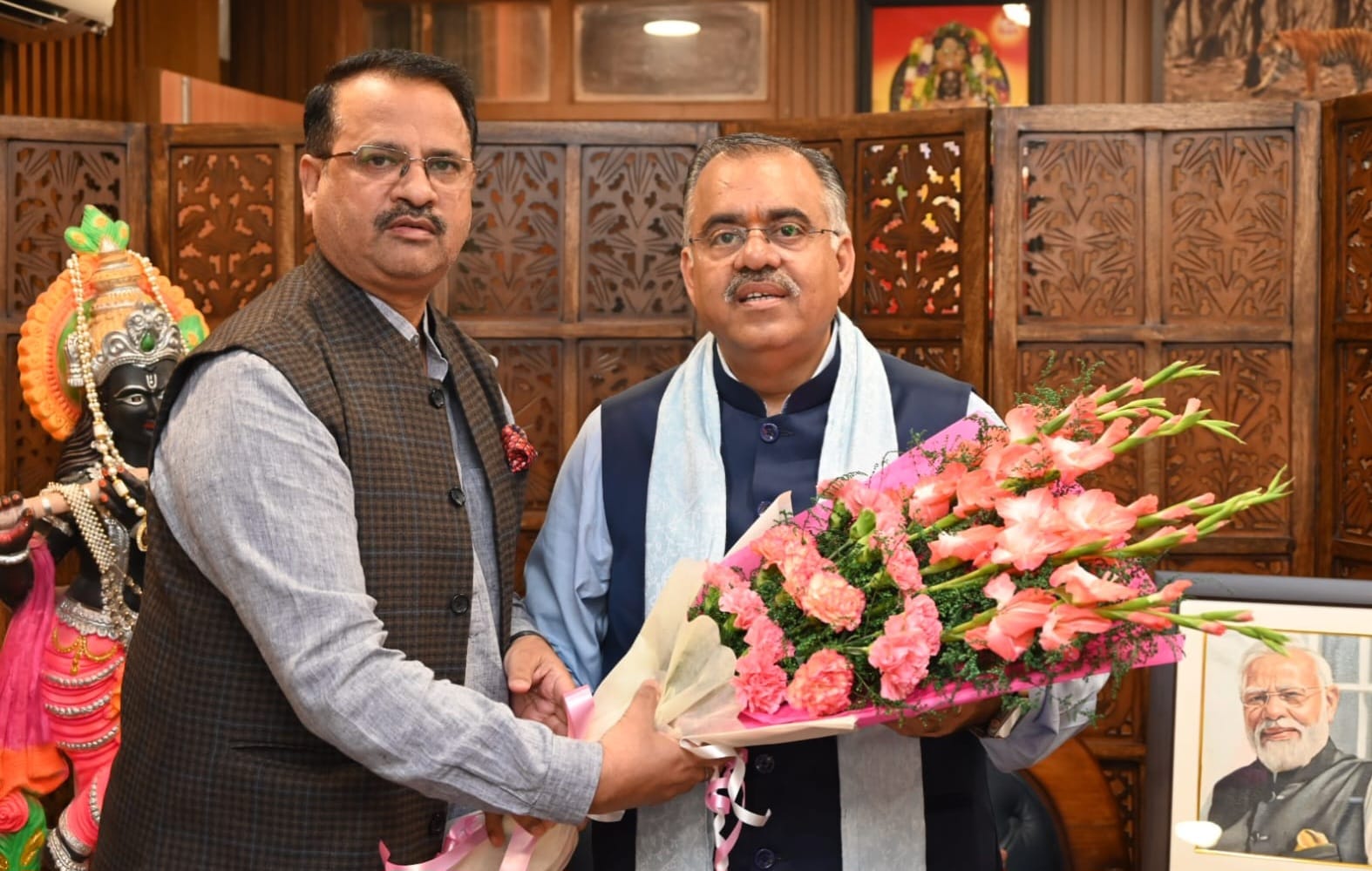  BJP Rajya Sabha candidate Rakesh Mahajan meets Santosh, Chugh  in New Delhi; discusses upcoming RS elections