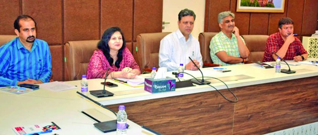 CEO, J&K lauds media’s role in voter education, strengthening democratic values 