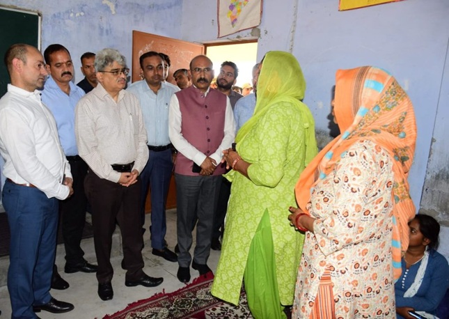 CS visits Akhnoor and Khour: Reiterates govt’s commitment towards supporting border residents & ensuring their safety 