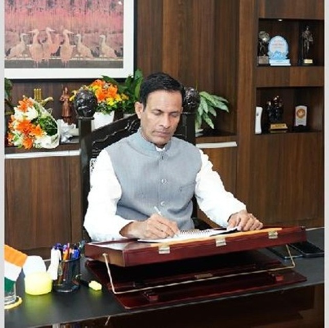 Rajesh Prasad assumes charge as Chandigarh Chief Secretary 