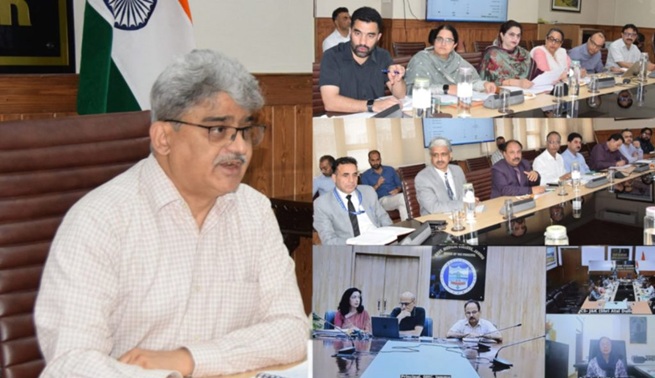 Atal Dullo, CS stresses on taking swift measures to augment services in critical care services to save lives of patients
