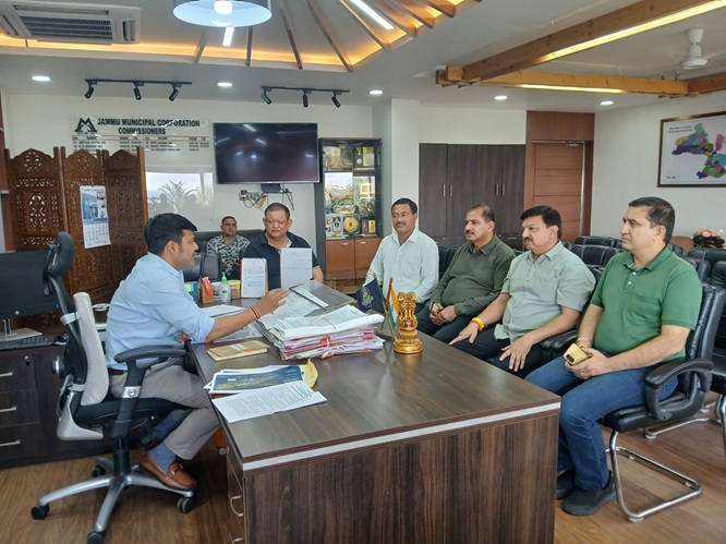 'CCI Jammu Team appreciate prompt intervention of Comm JMC over Notice issue'