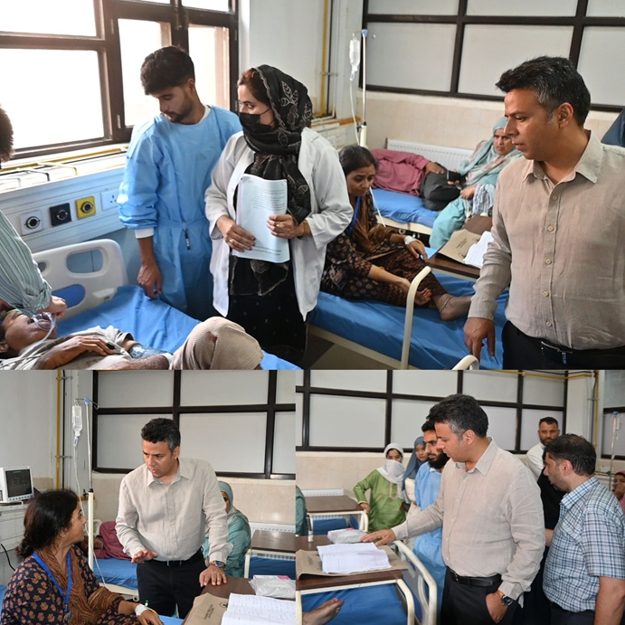 DC Anantnag visits injured Amarnath Yatris 