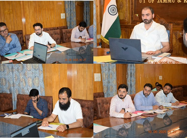  DC Pulwama chairs DLIC meeting under Mission Yuva