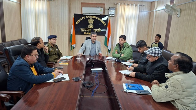 DC Ramban emphasizes coordinated action to improve traffic management, road safety & public convenience 