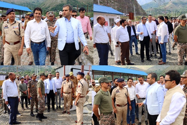 DC Ramban directs officers to provide a safe, secure and comfortable experience to pilgrims