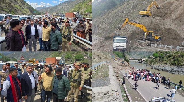 Personal monitoring by DC Ramban, made road clearance operations on NH-44, success: Traffic movement partially restored 