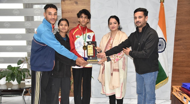  DC facilitates Taekwondo Champions, praises coaches, players for bringing laurels to Udhampur District