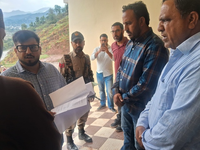 DC Rajouri conducts surprise inspection of Govt offices; reviews working, service delivery
