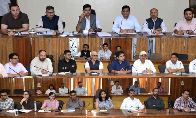 DC Udhampur  directs officers to ensure timely completion, quality execution 