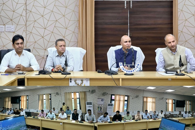 DC Kishtwar reviews proposal for repair, renovation & optimal use of Govt buildings 