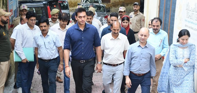 DC Jammu stresses timely delivery of services, strict adherence to PSGA guidelines & regular reviews to avoid delays