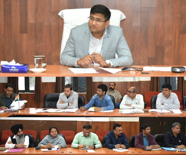 DC Reasi reviews solarisation, smart meter installation; Assesses progress of SASCI projects