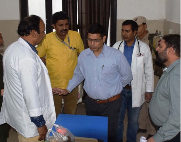 DC Poonch meets shelling victims to inquire about the well being at District Hospital 