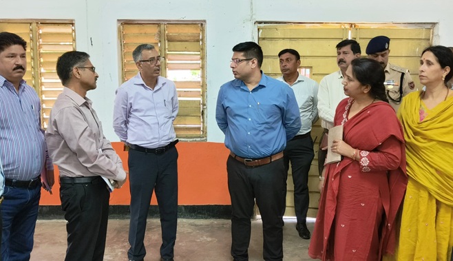 Div Com Jammu visits Basohli to review preparations for the annual Basohli Utsav-2026