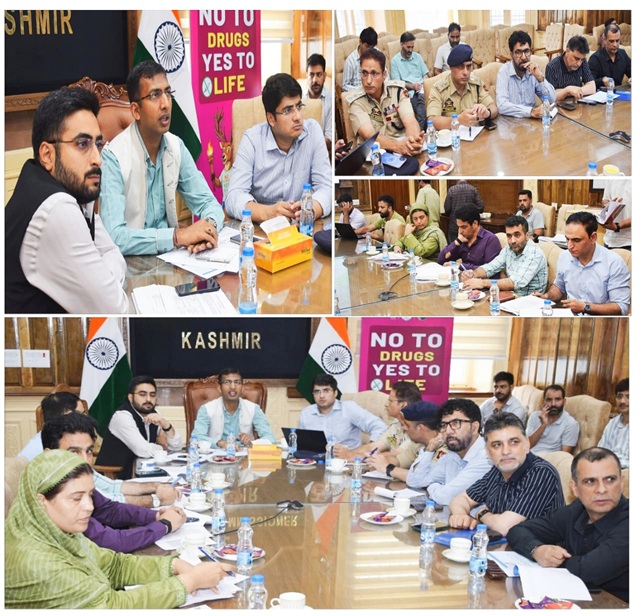 Div Com Kashmir chairs Multi-Disciplinary Meeting on Traffic Management 