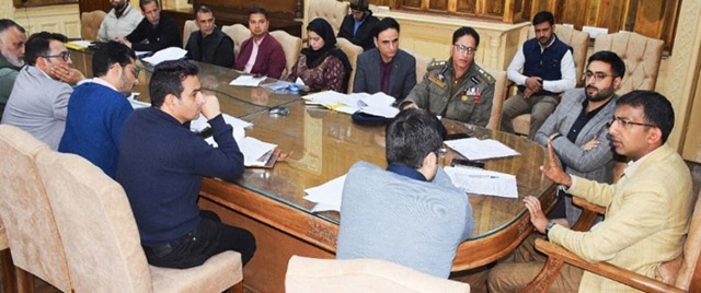 Div Com Kashmir reviews projects for Traffic Management and Road safety 