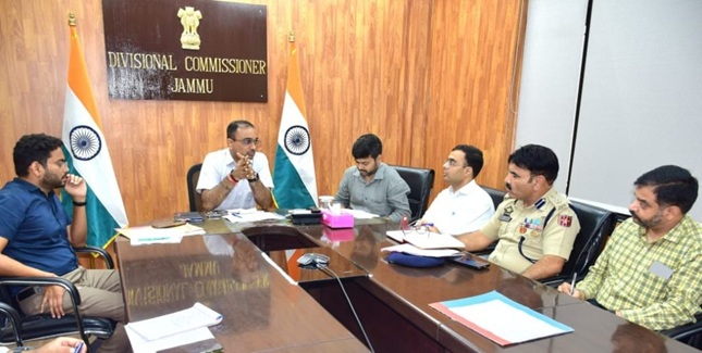 Div Com Jammu pitches for comprehensive, robust Traffic Management System in city