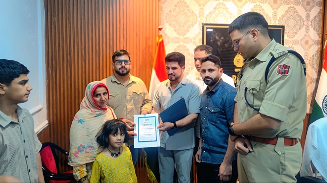 Empowering Champion: Rajouri Administration backs Orphan Boxer Yasir 