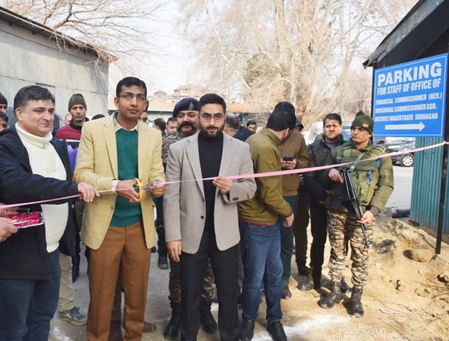 Div Com Kashmir inaugurates parking 