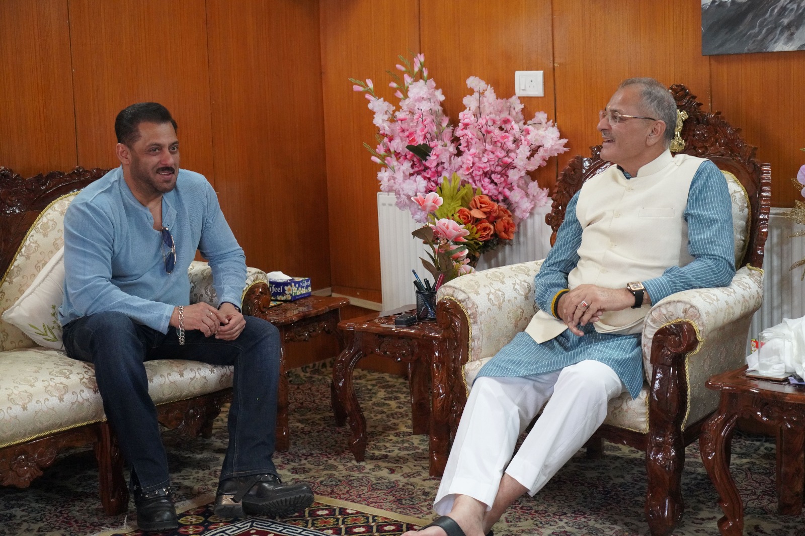 Bollywood Star Salman Khan calls on LG Ladakh Kavinder Gupta
