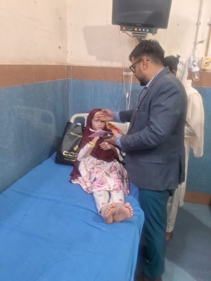 DC Rajouri  Abhishek Sharma conducts surprise inspection of GMC following complaints on social media