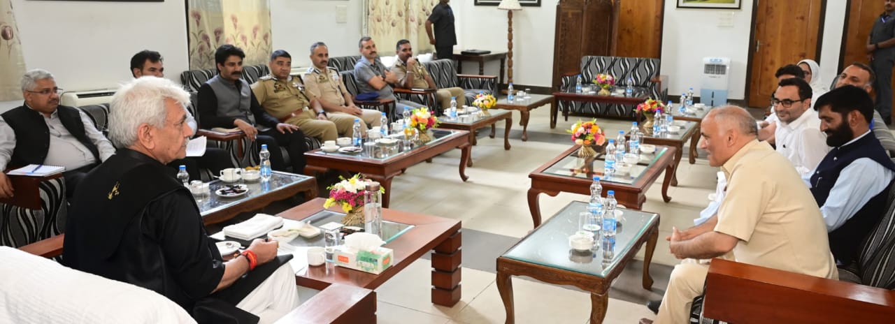 'LG J&K orders reopening of various Tourist Spots'