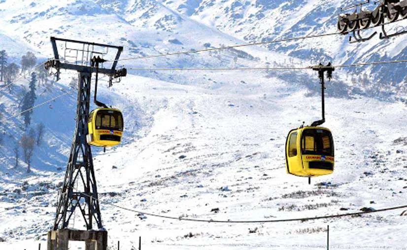 Gulmarg Gondola Service suspended after Technical Snag; Rescue Teams evacuating Tourists safely : CM Omar Abdullah