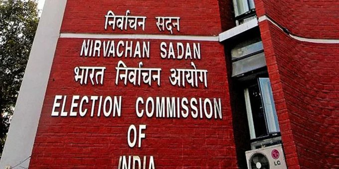 'West Bengal : ECI to issue show-cause notices to EROs, and AEROs for failing to upload a large number of voters’'