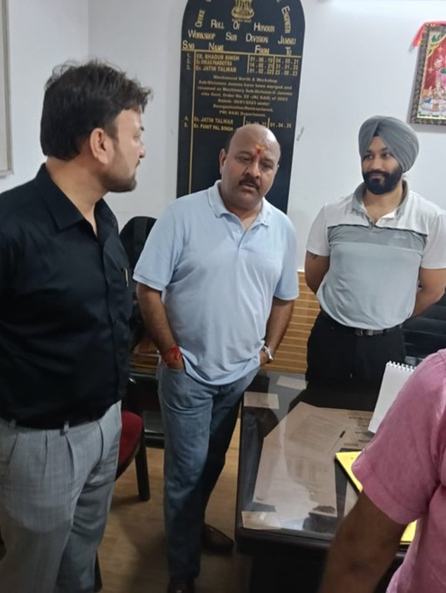  DyCM Conducted a surprise inspection of offices of Chief Engineer PMGSY & Chief Engineer M&HED 