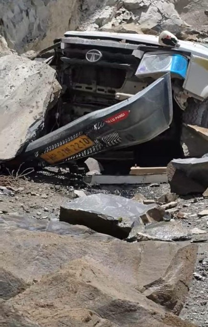 13 people killed in a tragic road accident in Himachal Pradesh