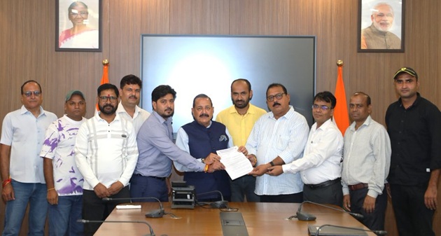 'Dr. Jitendra Singh holds an interaction with various delegations  on various demands/service-related concerns of employees'