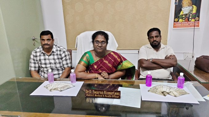 'ACB arrests red handed District Medical & Health Officer, Health Inspector while accepting bribe of Rs 1 lakh'