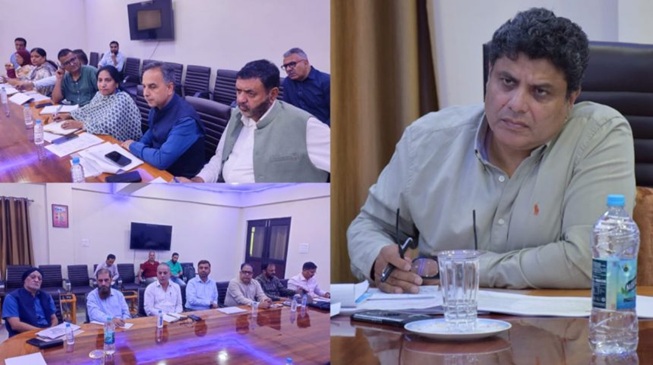 Sarmad chairs meeting of  Social Welfare Department