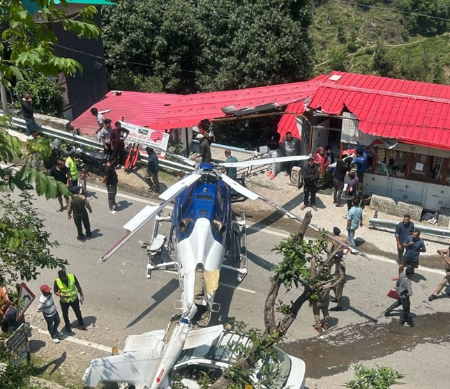 Helicopter on way to Kedarnath, makes emergency landing on Highway