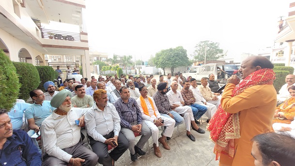 MLA Ramgarh Devinder Manyal welcomed; says Speaker J&K Assembly acted as Agent of Party
