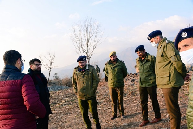 DIG, DC Rajouri and SSP visit Badhaal to assess ground situation