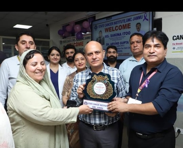 Under  technical Guidance of Dr Ashutosh, Vaccination drive to make J&K cervical cancer free begins from Jammu