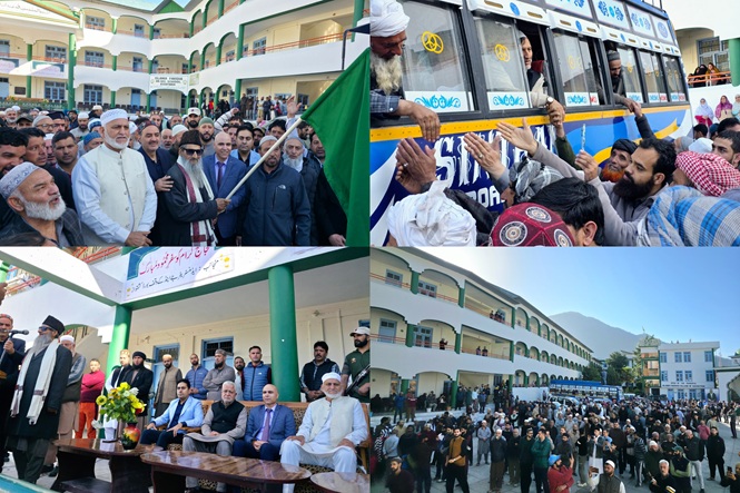 'DC Kishtwar flags off contingent of 25 Hajj pilgrims from Kishtwar'