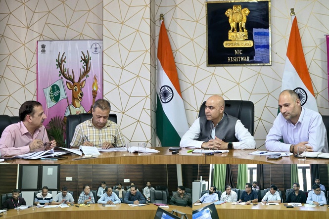 DC Kishtwar directs to withhold salaries/increments of officers in cases of poor progress