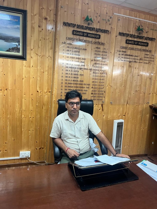 'Rakesh Dubey assumes Charge as CEO Patnitop Development Authority'