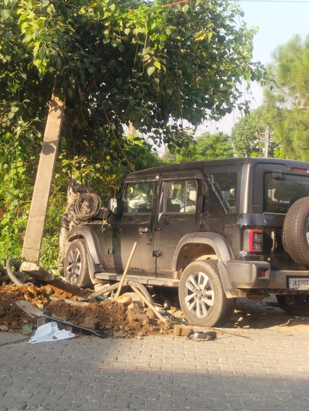 IIKV Main Transformer at Trikuta Nagar hit by a vehicle at night causing Blackout during night