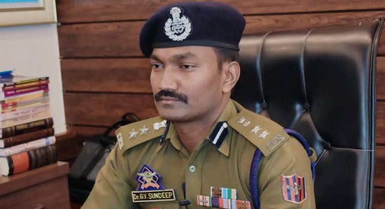 Srinagar Police arrests 02 in Facebook donation fraud 