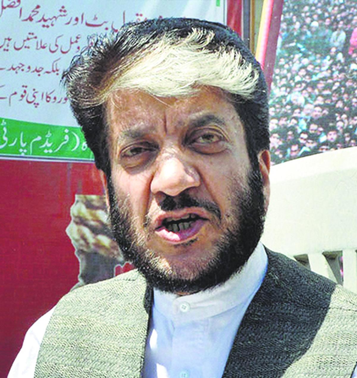 Court orders release of Kashmiri separatist Shabir Shah in terror funding case
