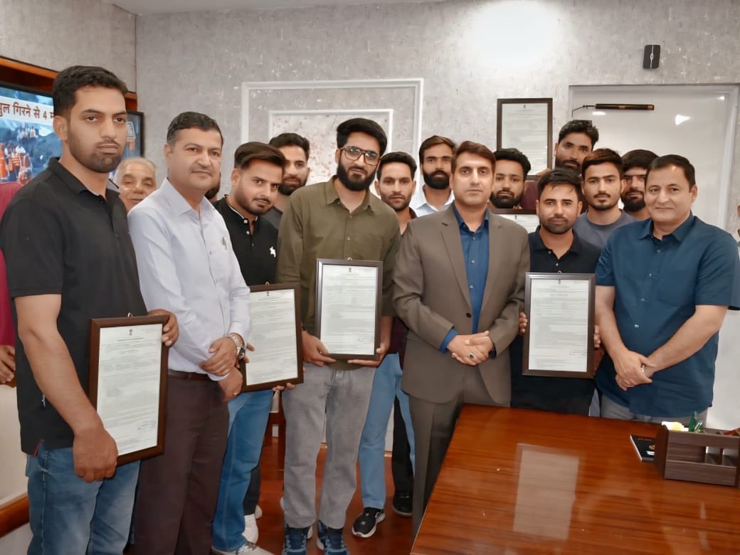 Minister Javid Dar  distributes appointment letters to 35 new Recruits in RDD Kashmir