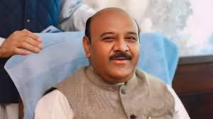 Dy CM J&K acts against poor road work; suspends JE, issues notice to Contractor