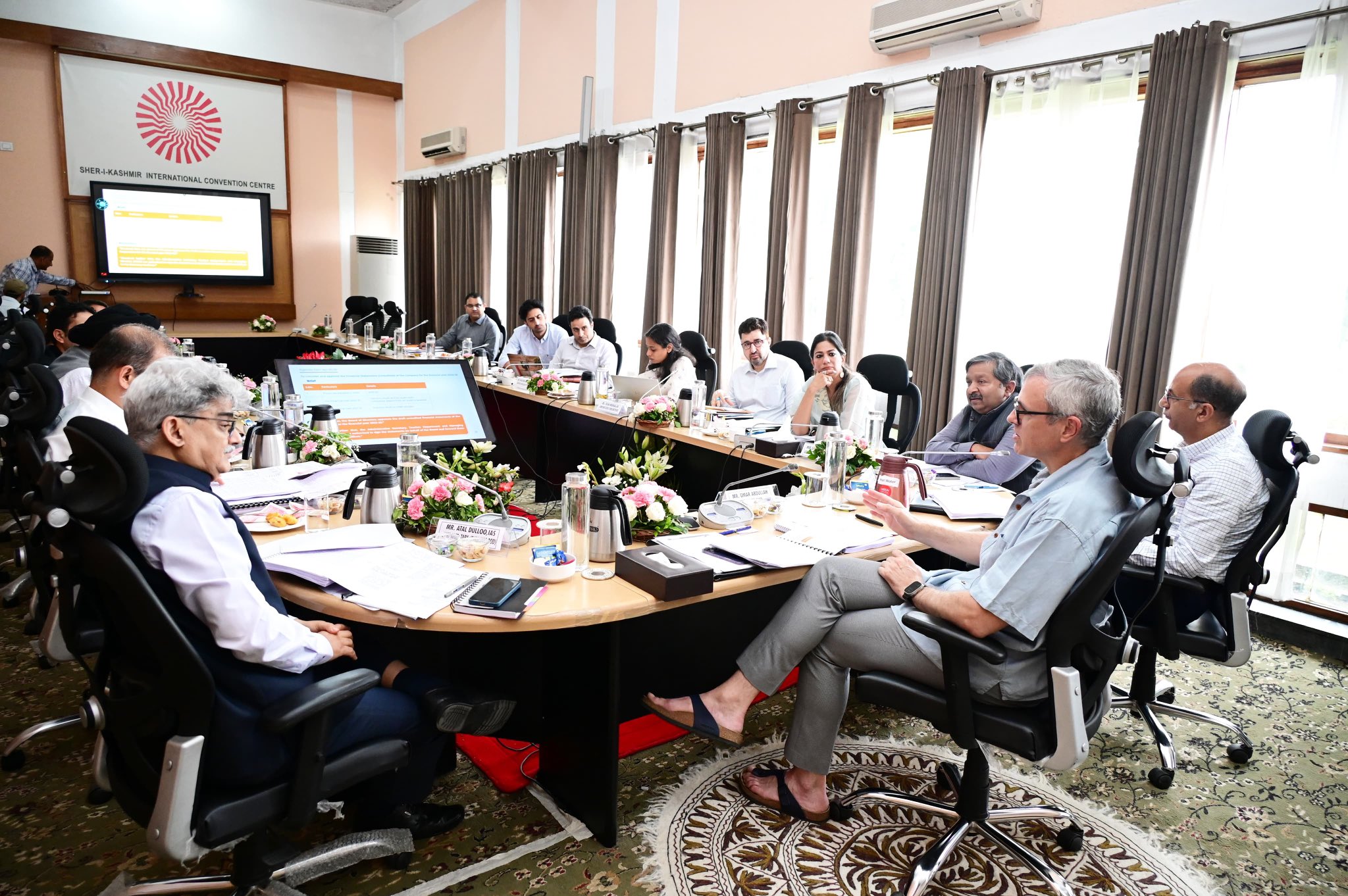 CM J&K chairs meeting of BoDs of JKTDC , BoGs of SKICC