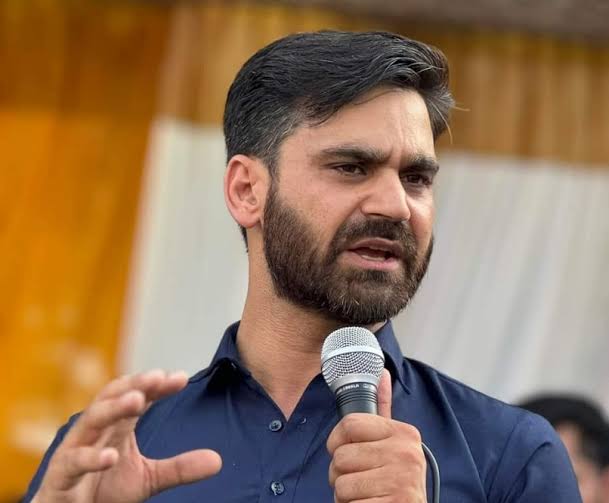 'Before Govt, J&K Admin gave multi-crore land digitisation contract to Ramtech , Why Revenue Minister silent : Waheed Para '